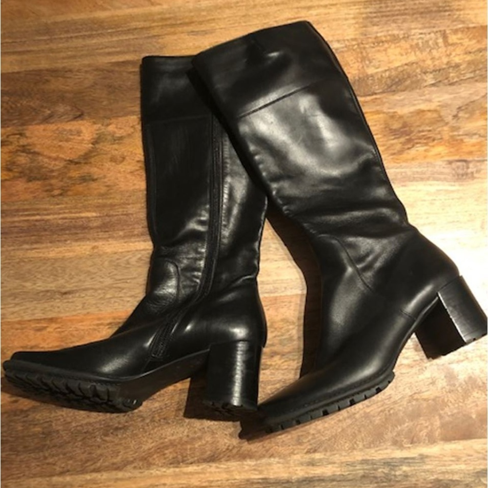 Via Spiga black leather boots 7.5